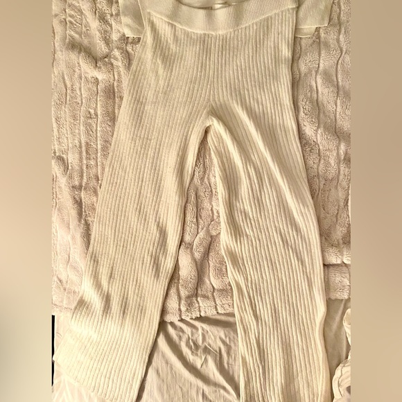 MATCHING SET H&M CREAM OFF WHITE RIB KNIT SWEATER SET SIZE M-L - Picture 2 of 5
